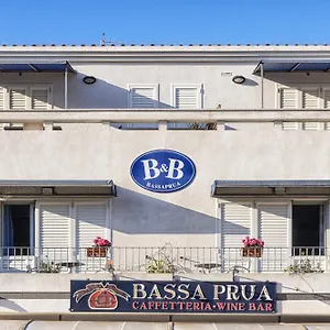 Bassa Prua , Palau Italien